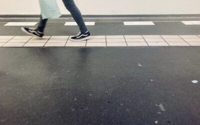 Alltagsrassismus verstehen & Mikroaggressionen erkennen: Bücher für weiße Leser*innen